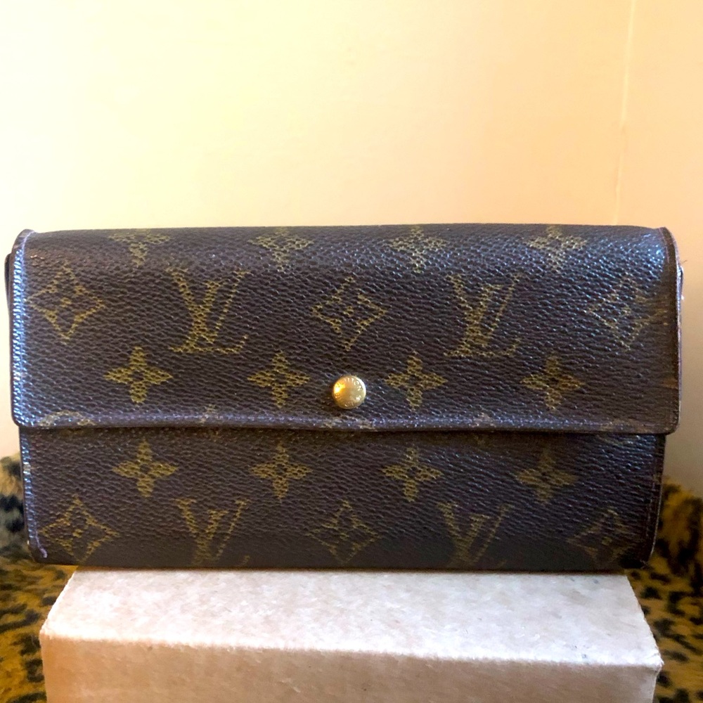 GUC Louis Vuitton Sarah wallet